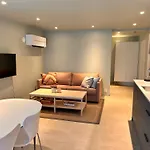 דירה With Garden And Sea View *