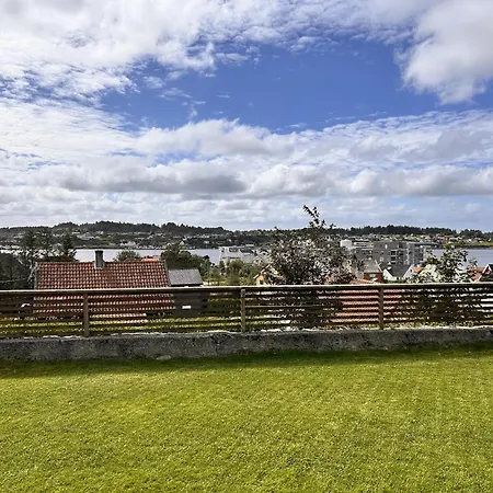 With Garden And Sea View *