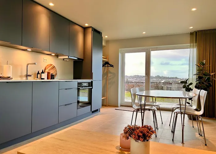 With Garden And Sea View Lägenhet *